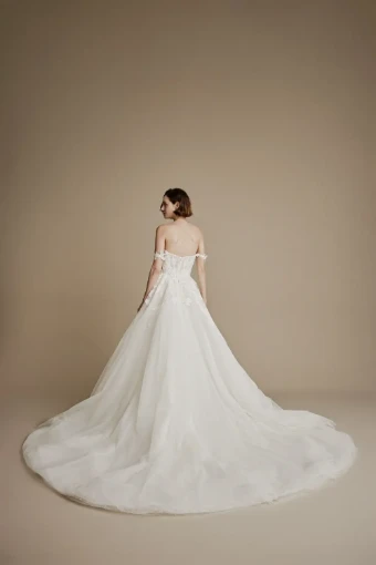 La Premiere Callie #7 thumbnail