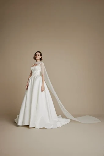 La Premiere Calluna Cape #0 Ivory thumbnail