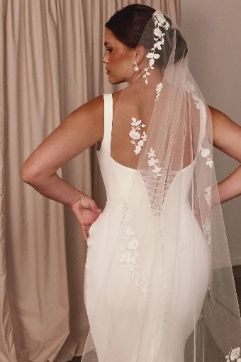 Grace Loves Lace James #17 thumbnail